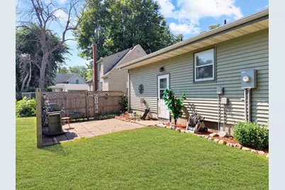 506 Lynd Street, Marshall, MN 56258 - Photo 4
