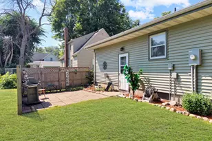 506 Lynd St, Marshall, MN 56258 - Photo 4