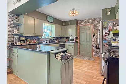 506 Lynd Street, Marshall, MN 56258 - Photo 8