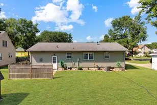 506 Lynd St, Marshall, MN 56258 - Photo 6