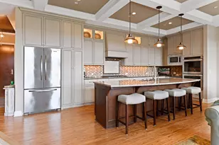 875 Lake St N, Wayzata, MN 55391 - Photo 4