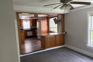 907 2nd Ave NW, Faribault, MN 55021 - Photo 2