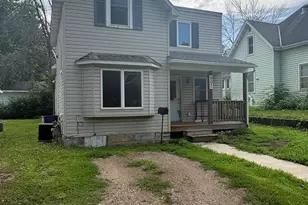 907 2nd Ave NW, Faribault, MN 55021 - Photo 2