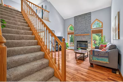 13125 Gemstone Court, Apple Valley, MN 55124 - Photo 2