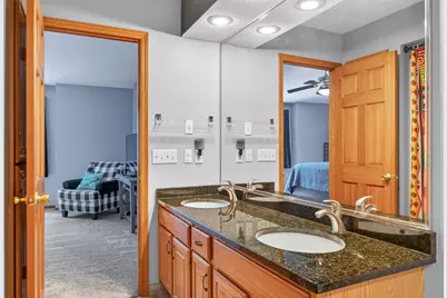13125 Gemstone Court, Apple Valley, MN 55124 - Photo 26
