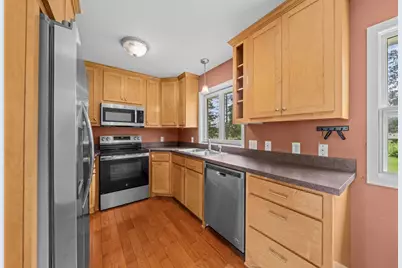 516 Gray Street, Hudson, WI 54016 - Photo 8