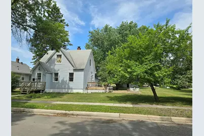 1020 8th Street, International Falls, MN 56649 - Photo 2