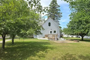 1020 8th St, International Falls, MN 56649 - Photo 4