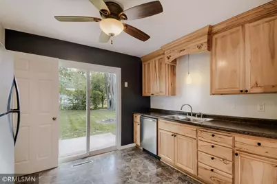 911 5th Street W, Hastings, MN 55033 - Photo 8
