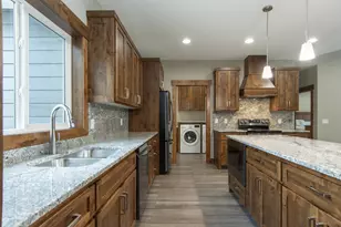 11613 Forestview Dr, Baxter, MN 56425 - Photo 12