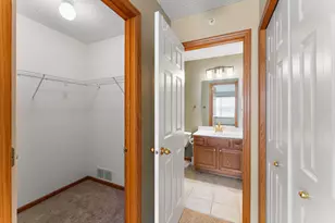 1610 Woodlynn Ave, Maplewood, MN 55109 - Photo 34