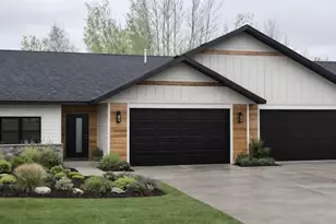 1560 Carlton Ave W, Cloquet, MN 55720 - Photo 1
