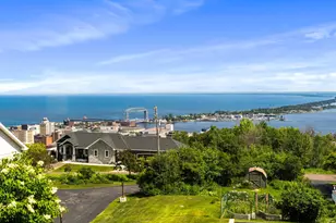 615 W 6th St, Duluth, MN 55806 - Photo 10
