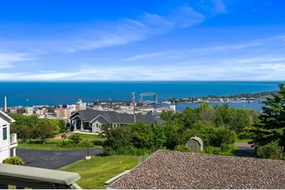 615 W 6th Street, Duluth, MN 55806 - Photo 12