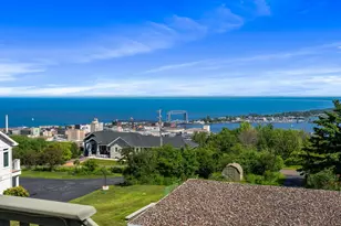 615 W 6th St, Duluth, MN 55806 - Photo 12