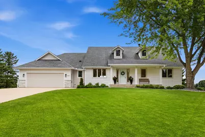 1085 W Shore Drive SW, Hutchinson, MN 55350 - Photo 1