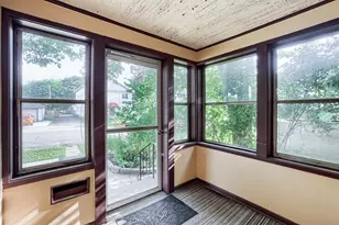 1549 Edmund Ave, Saint Paul, MN 55104 - Photo 4