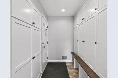 4283 Hillview Lane, Vadnais Heights, MN 55127 - Photo 24