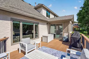 4283 Hillview Ln, Vadnais Heights, MN 55127 - Photo 46