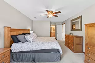 4283 Hillview Ln, Vadnais Heights, MN 55127 - Photo 28
