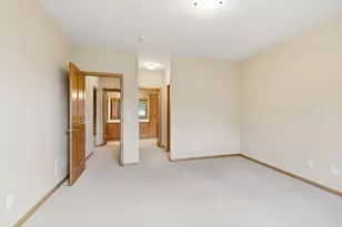 8117 Xerxes Cir, Bloomington, MN 55431 - Photo 22