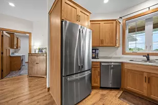 127 Highland Cir, Dassel, MN 55325 - Photo 6