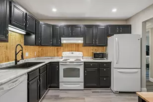 10540 43rd Ave N, Plymouth, MN 55442 - Photo 10