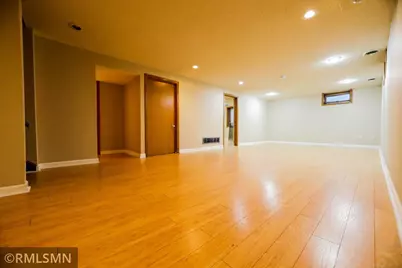 13113 Irving Avenue S, Burnsville, MN 55337 - Photo 12