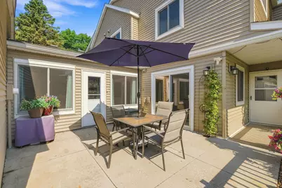 2513 Wimbledon Place, Woodbury, MN 55125 - Photo 4