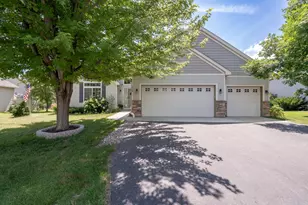 734 7th St N, Montrose, MN 55363 - Photo 2