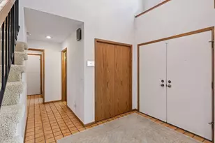 190 Nevada Ave S, Golden Valley, MN 55426 - Photo 2