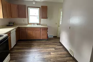 319 Langford St, Detroit Lakes, MN 56501 - Photo 4