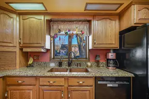 418 Forest St, Fairmont, MN 56031 - Photo 10