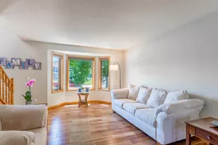 247 Pendryn Hill Cir, Woodbury, MN 55125 - Photo 22