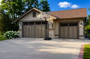 294 Salishan Dr, Hudson, WI 54016 - Photo 2