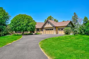 294 Salishan Dr, Hudson, WI 54016 - Photo 2