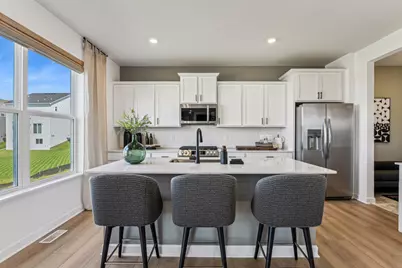 7629 Lotus Lane, Lino Lakes, MN 55014 - Photo 2