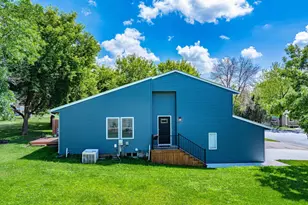 1035 Fox Run Rd, Waconia, MN 55387 - Photo 4