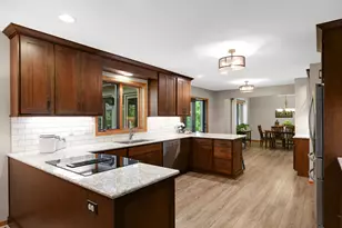 4824 Whispering Ct, Eagan, MN 55122 - Photo 14
