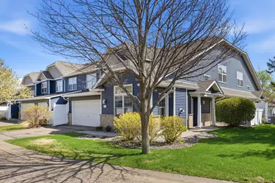 401 Hickory Lane N, Oakdale, MN 55128 - Photo 2