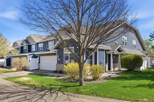 401 Hickory Ln N, Oakdale, MN 55128 - Photo 2