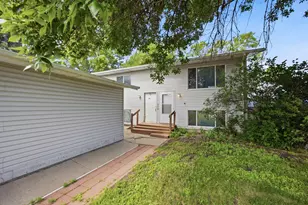 914-916 32nd Street N, Fargo, ND 58102 - Photo 4