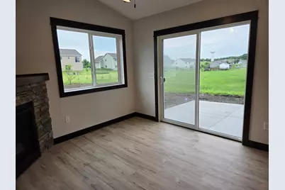 912 Katelyn Circle NE, Montgomery, MN 56069 - Photo 10