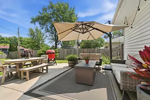 301 Walnut Ln, Apple Valley, MN 55124 - Photo 36