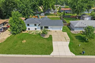 301 Walnut Ln, Apple Valley, MN 55124 - Photo 46