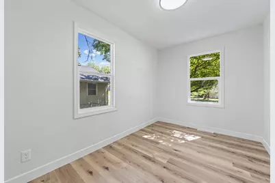 621 White Bear Avenue N, Saint Paul, MN 55106 - Photo 16