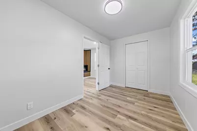 621 White Bear Avenue N, Saint Paul, MN 55106 - Photo 18