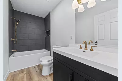 621 White Bear Avenue N, Saint Paul, MN 55106 - Photo 14