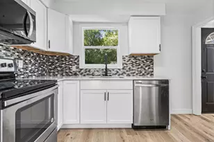 621 White Bear Ave N, Saint Paul, MN 55106 - Photo 12