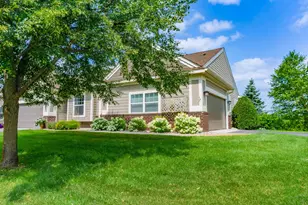 988 Daylily Dr, Victoria, MN 55386 - Photo 2